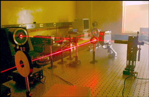Sistema para la calibración de transductores de vibración por interferometría láser 