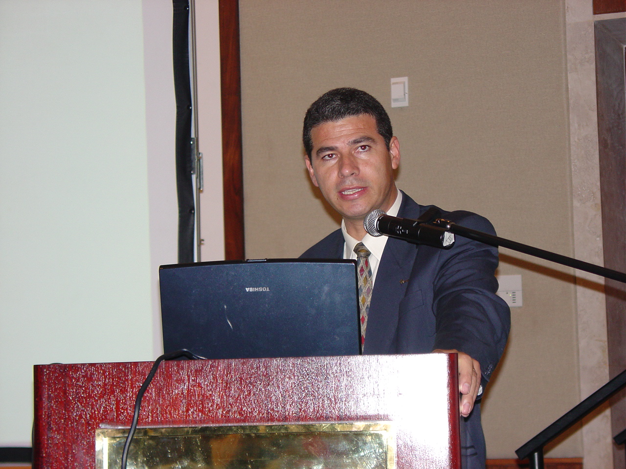 Simposio de Metrologa 2004 Clausura