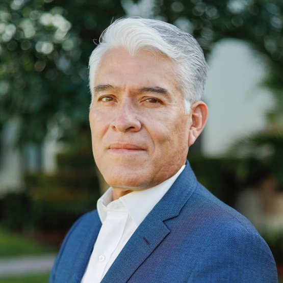 Mtro. Mauricio Reyes Caracheo